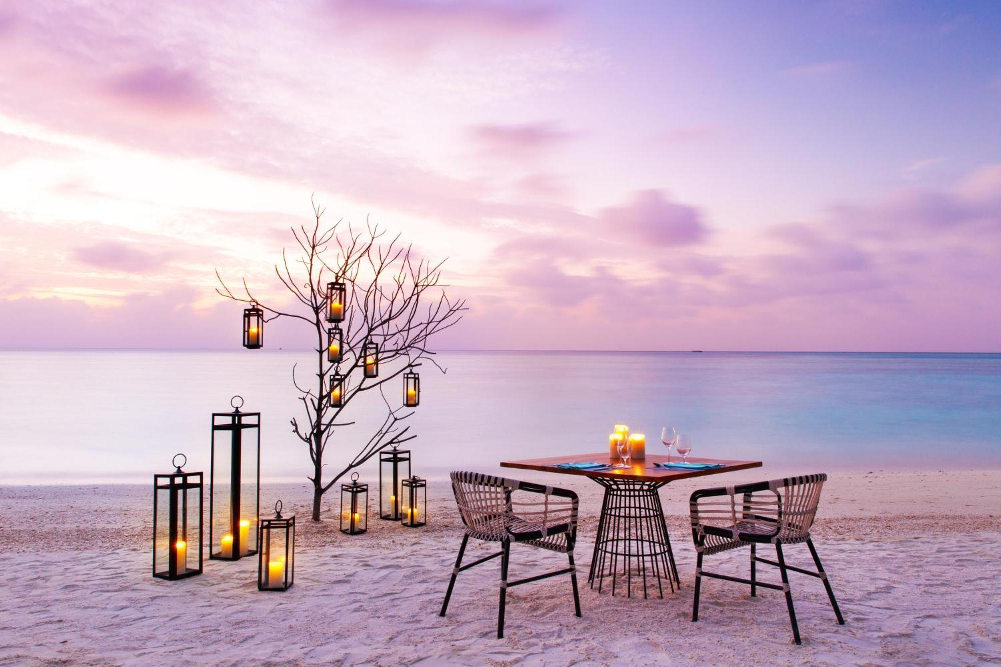 Kandima Maldives Kudahuvadhoo Ngoại thất bức ảnh Sunset at the beach
