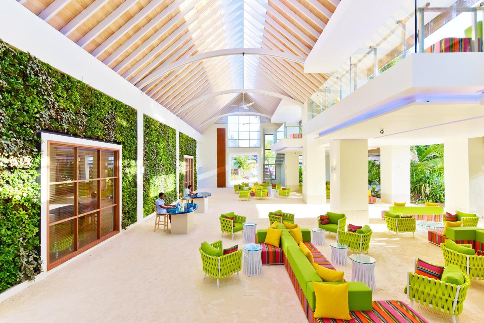 Kandima Maldives Kudahuvadhoo Ngoại thất bức ảnh The lobby of the hotel