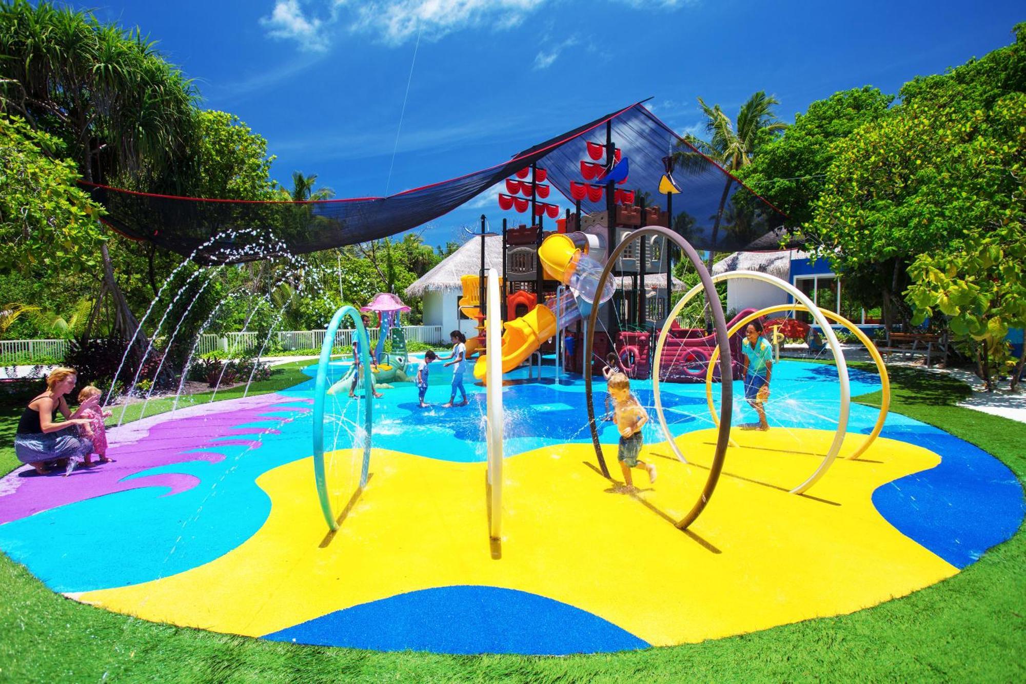 Kandima Maldives Kudahuvadhoo Ngoại thất bức ảnh Water playground
