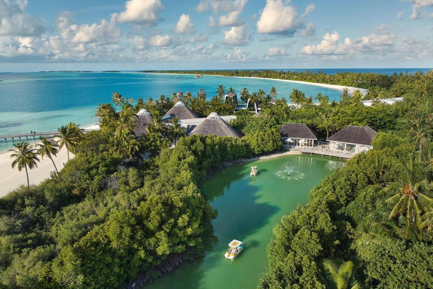 Kandima Maldives Kudahuvadhoo Ngoại thất bức ảnh The island of Angsana Velavaru