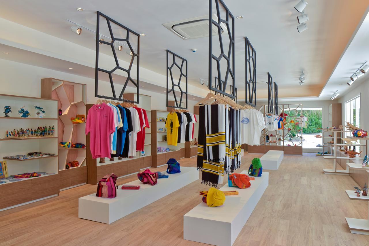 Kandima Maldives Kudahuvadhoo Ngoại thất bức ảnh The interior of a clothing store