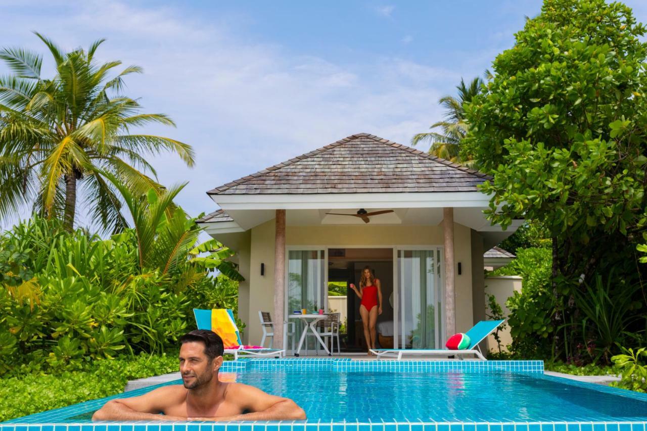 Kandima Maldives Kudahuvadhoo Ngoại thất bức ảnh A pool villa at the resort